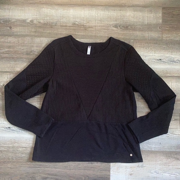 Fabletics Medium Black Ribbed Textured Pullover Sweater - Picture 1 of 7